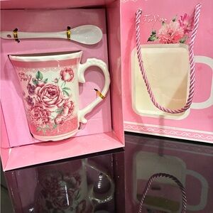Floral Pink Ceramic Mug Gift Set